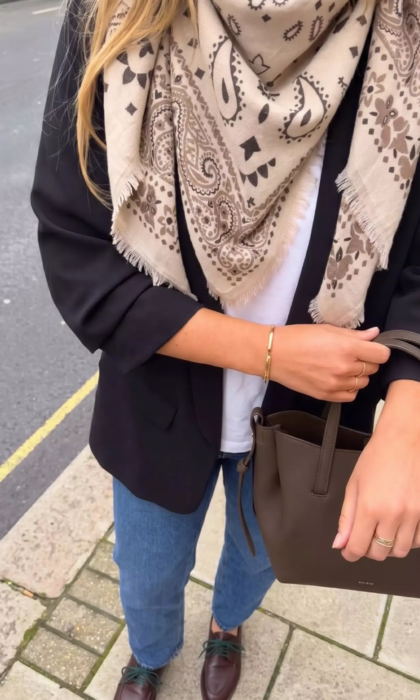 beige sjaal